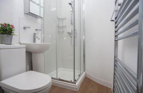 Lovely 3 Bdrm by Meadows - Foto 32