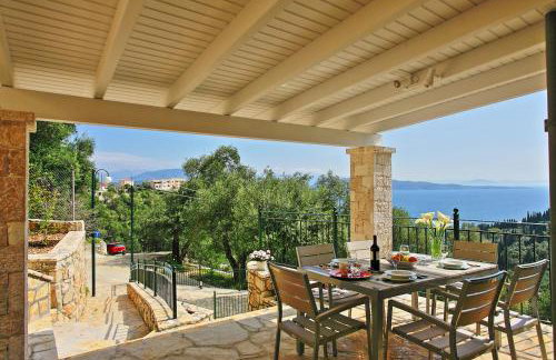 Villa Regina: Above Agni, superb views and pool - Photo 14