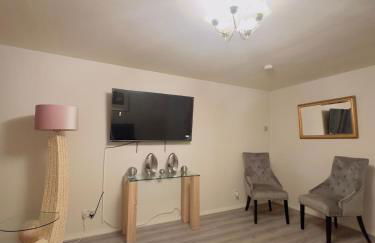 Modern & Cosy 3 Bedroom Inverkeithing home- Ideal for Edinburgh Dunfermline & St Andrews with Free Parking - Foto 21