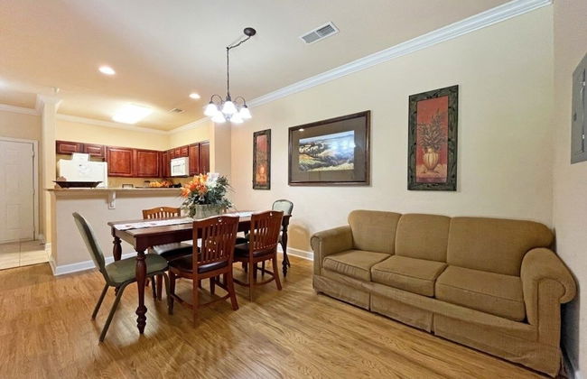 Tuscan Dream 2 Bedroom Condo by RedAwning - Photo 12