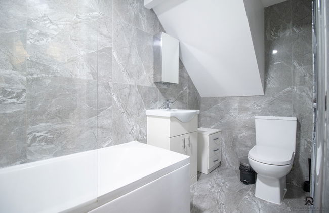 London Apt - Sleeps 4 - Parking - Wifi - Foto 14