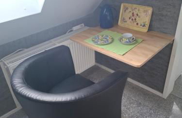 Apartment No 6 für Radtouristen und Geschäftsreisende mit eigenem Bad im DG - Photo 8