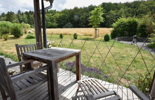 Holiday Home in Forest with Terrace & BBQ - Foto 43