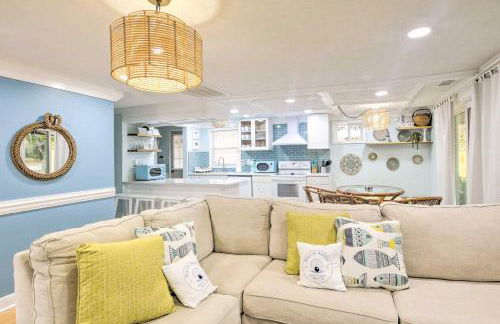 Walk to Ocean Home with Fire Pit in Atlantic Beach - Foto 4