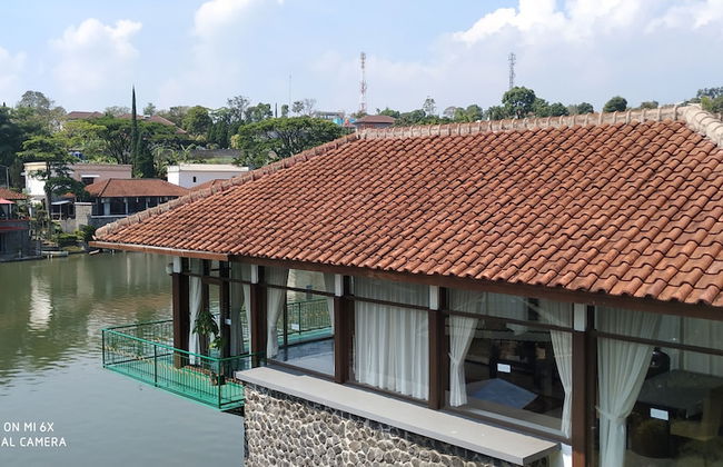 Villa Pinggir Danau Puncak for 30 pax - Photo 18