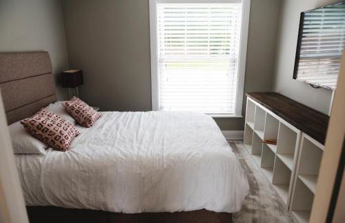 Large Country House with Hot Tub, Pool Table, and Log Burner - Photo 76