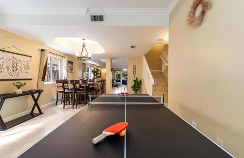 Salty Fox 5BD Oasis w Spa, Beach & Downtown - Foto 32