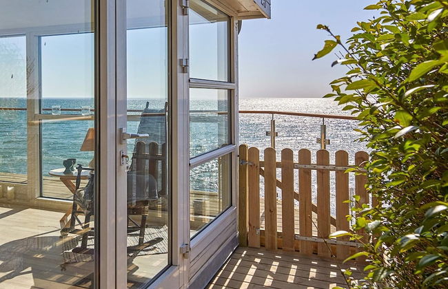 Sunlit Holiday Home in Bornholm near Sea - Photo 17