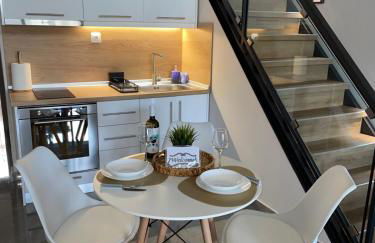 S&J Luxury Apartments - Photo 10