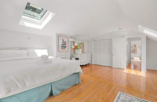 Walk to Seaside Park Stylish Updated Interior - Foto 16