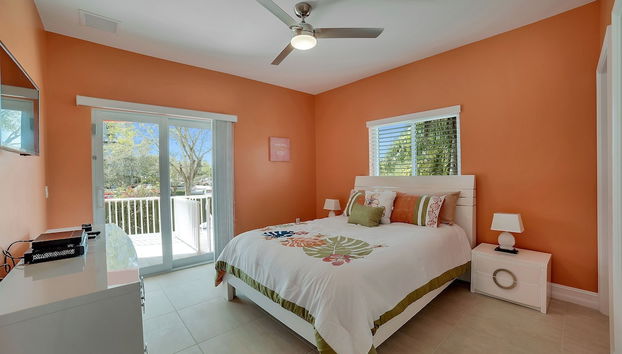 Beach House On Bayview - 1940 Bayview Dr 6 Bedroom Home by RedAwning - Foto 3, Habitación