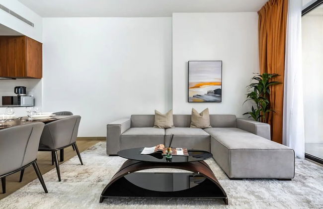 Stylish 2BR in La Rive 2 - Photo 7