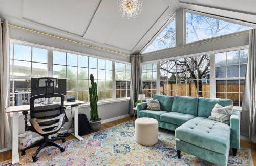 Modern 4BD home in Ballard with A/C, pet-friendly - Foto 25