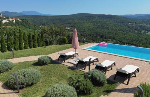 Home Andrea with infinity salty pool - Foto 13