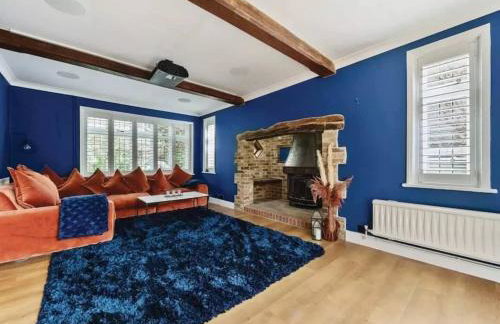 Country Manor Pool & Spa Games Room Cinema - Photo 2