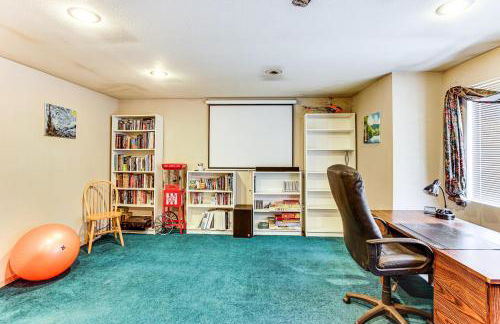 Home Theater and Large Backyard Deck Tacoma Abode! - Foto 13