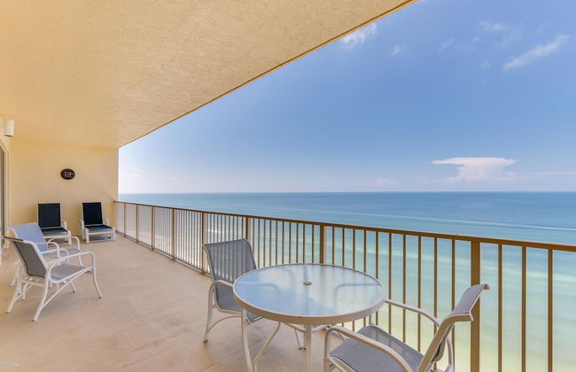 Relaxing Beachfront Condo with Beach Access - Unit 1603 by RedAwning - Foto 21