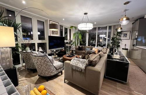 Luxury Nest in the City Glow - Foto 51