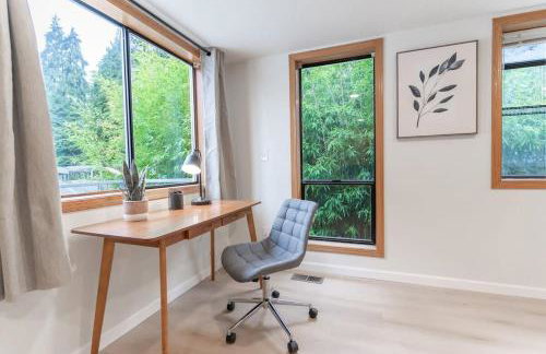 Burien's 3-BR Middle Unit Retreat with Deck BBQ - Foto 19