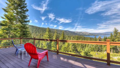 Chamberland Getaway Lake Views with Deck - Foto 3
