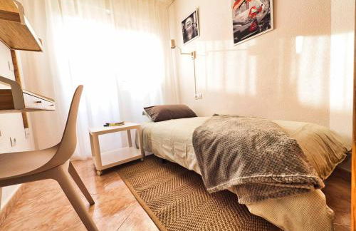 Ático Azalea - Corazón del Carmen, doble balcon, wifi - Foto 7