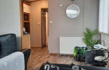 L3 Millfields 4 Berth Luxury Caravan DG & GCH Family's Only And Lead Person Must Be Over 30 - Foto 10