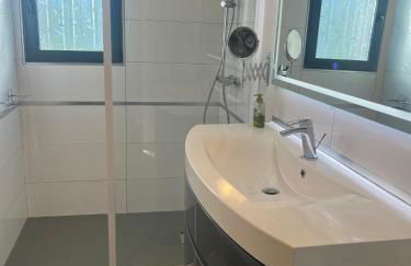 Maison moderne au calme avec billard, jacuzzi, bain à remous, piscine, Babyfoot - Foto 9