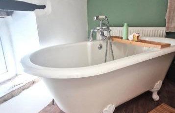 Historic 1629 May Cottage with Hot Tub - Photo 19