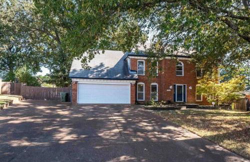 Large near Shops/Dining & easy access to freeway - Foto 2