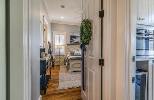 Couples Retreat, Walk to waterfront, shops and restaurants! - Foto 4