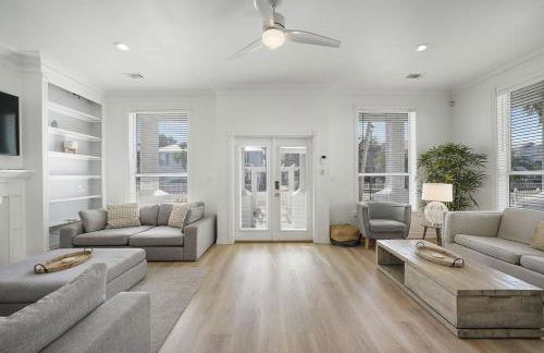 Lazy Bones - Vacation Home Near the Beach with Private Pool & Golf Cart - Foto 8