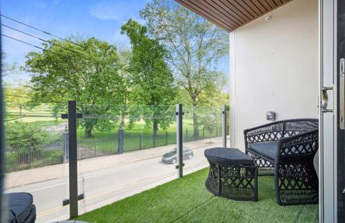 Stunning Penthouse Double King Suite on Butler Street with rooftop deck and free off street parking - Foto 20