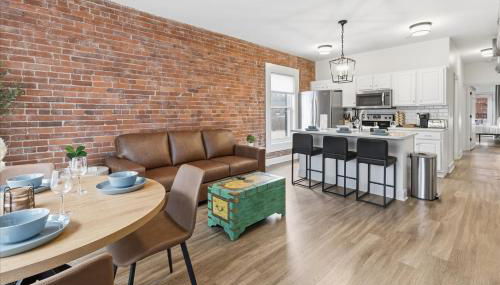 Mass Ave Retreat with Big Patio and Free Parking - Foto 3