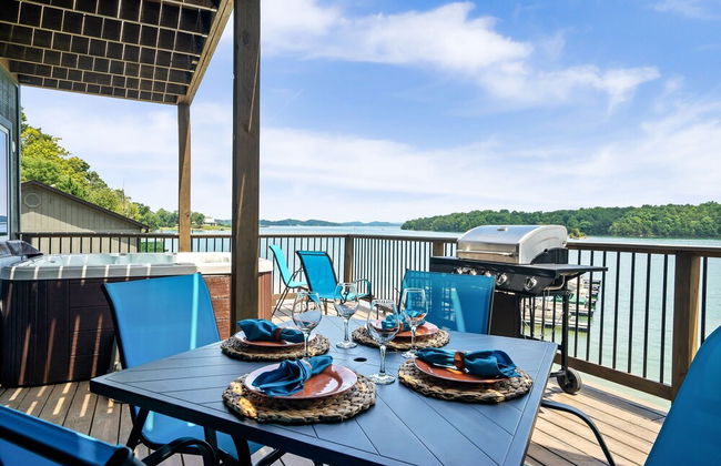 Luxury Lakehouse - Photo 75