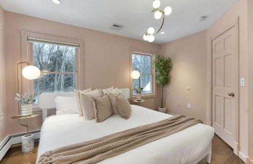 Lux Retreat with Indoor Swim Spa Game Lounge Theater Hot Tub Sauna - Foto 48