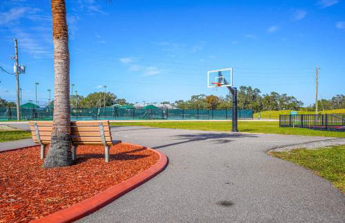 Sebring Retreat with Direct Golf Course Access! - Foto 30