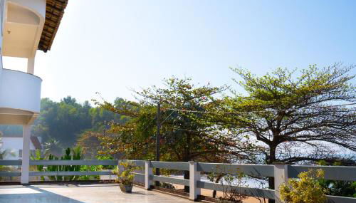 Casa de 850m2 e piscina na Praia de Santa Helena. - Foto 4