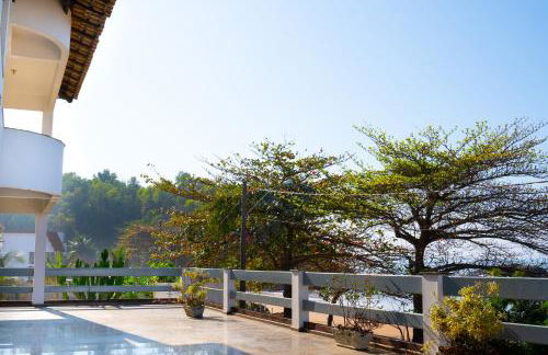 Casa de 850m2 e piscina na Praia de Santa Helena. - Foto 4