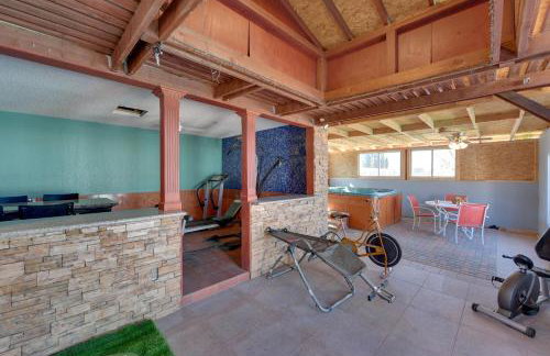 Elegant Home with Pool Table 3 Mi to Vegas Strip! - Foto 34