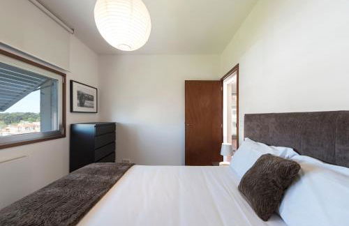 LovelyStay - Casas Brancas - Modern Apartment with Balcony & free private parking - Foto 5