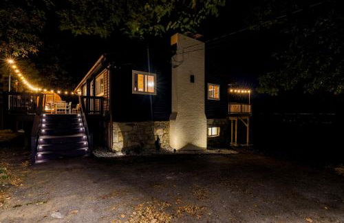 Iconic Chalet with Sauna, Hot Tub, Fire Pit, Plunge - Foto 57