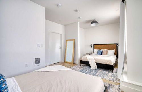 Studio Bliss Dual-Queen Stay in Vibrant Alberta - Photo 14