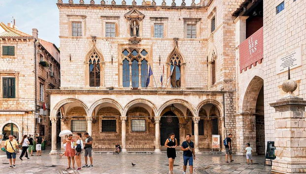 Vous verrez d'élégants palais