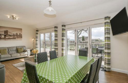 Rectory Farm Lodge - Photo 9