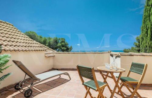 Luxury Sea View Villa with Pool & Terrace REMS - Photo 24