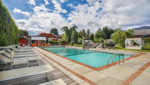 HOME HILL - Photo 3, Garden, sunbed, Garden view