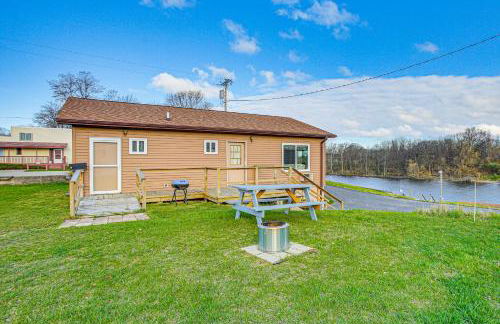 Michigan Manistee River Cabin about 1 Mi to Downtown - Foto 20