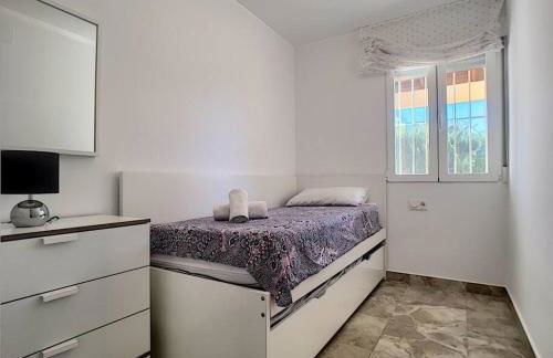 3 bed ground first floor apartment. Close to beach - Foto 20