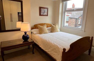 2025 Award Winner Liverpool Strawberry House - 3 Bedrooms - Foto 7