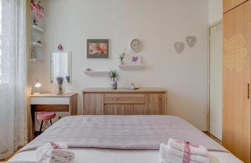 Aureola Center Apartment - Photo 11